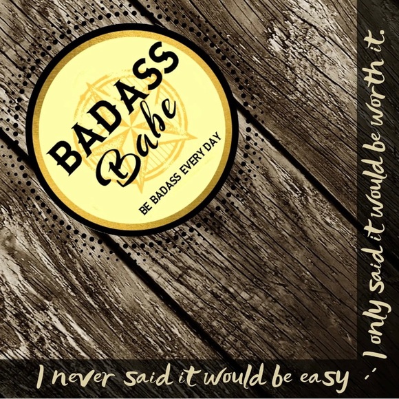 Bad@SS Bugle Antler Necklace - Picture 3 of 3